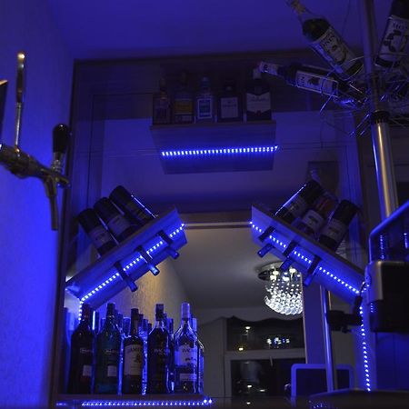 Aparthotel Grand Royal Batumi Esterno foto